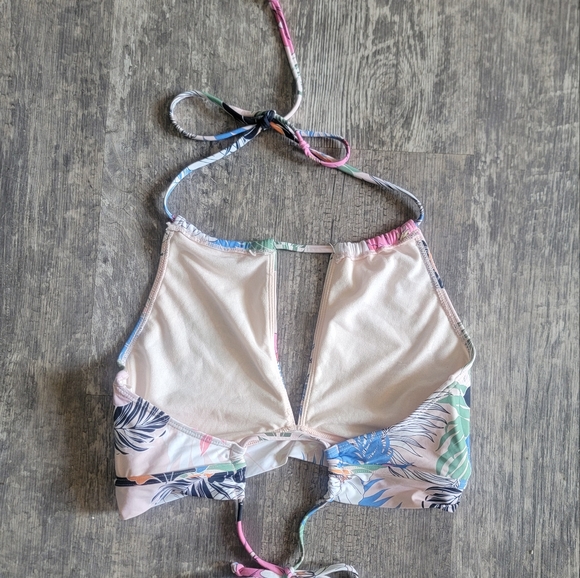 HOBIE FLORAL HAWAIIAN CUT OUT TOP - Picture 4 of 5